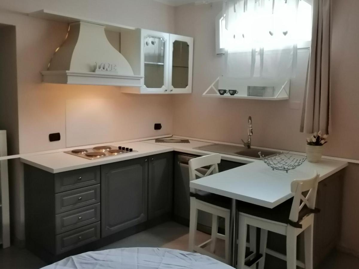 Casa In Collina "La Farfalla" Riparbella Buitenkant foto
