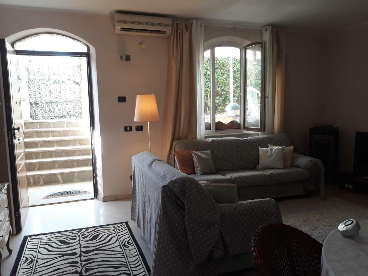 Casa In Collina "La Farfalla" Riparbella Buitenkant foto